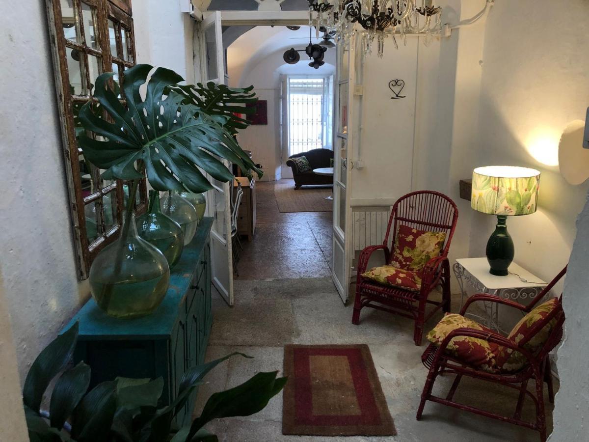 Apartamentos Tukasa Vintage Caces Екстериор снимка