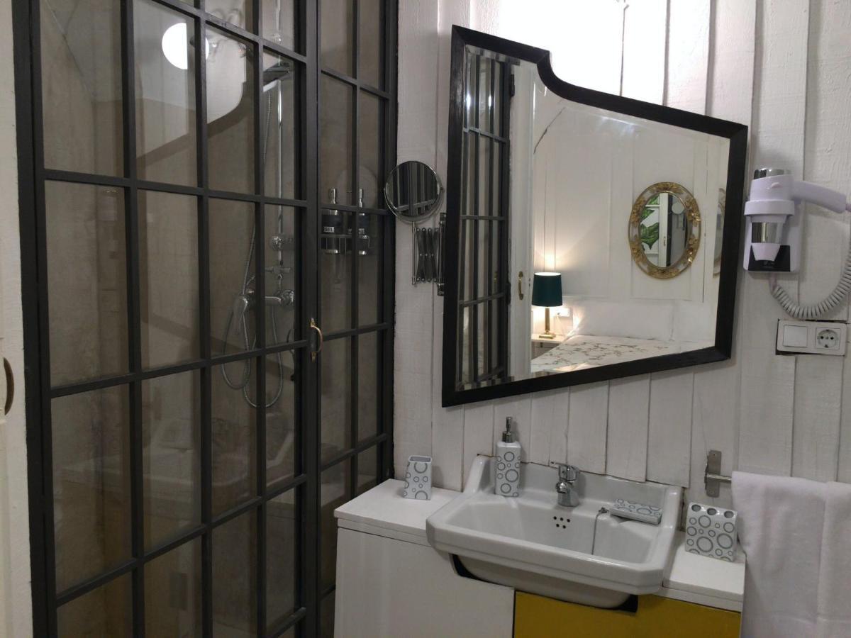 Apartamentos Tukasa Vintage Caces Екстериор снимка