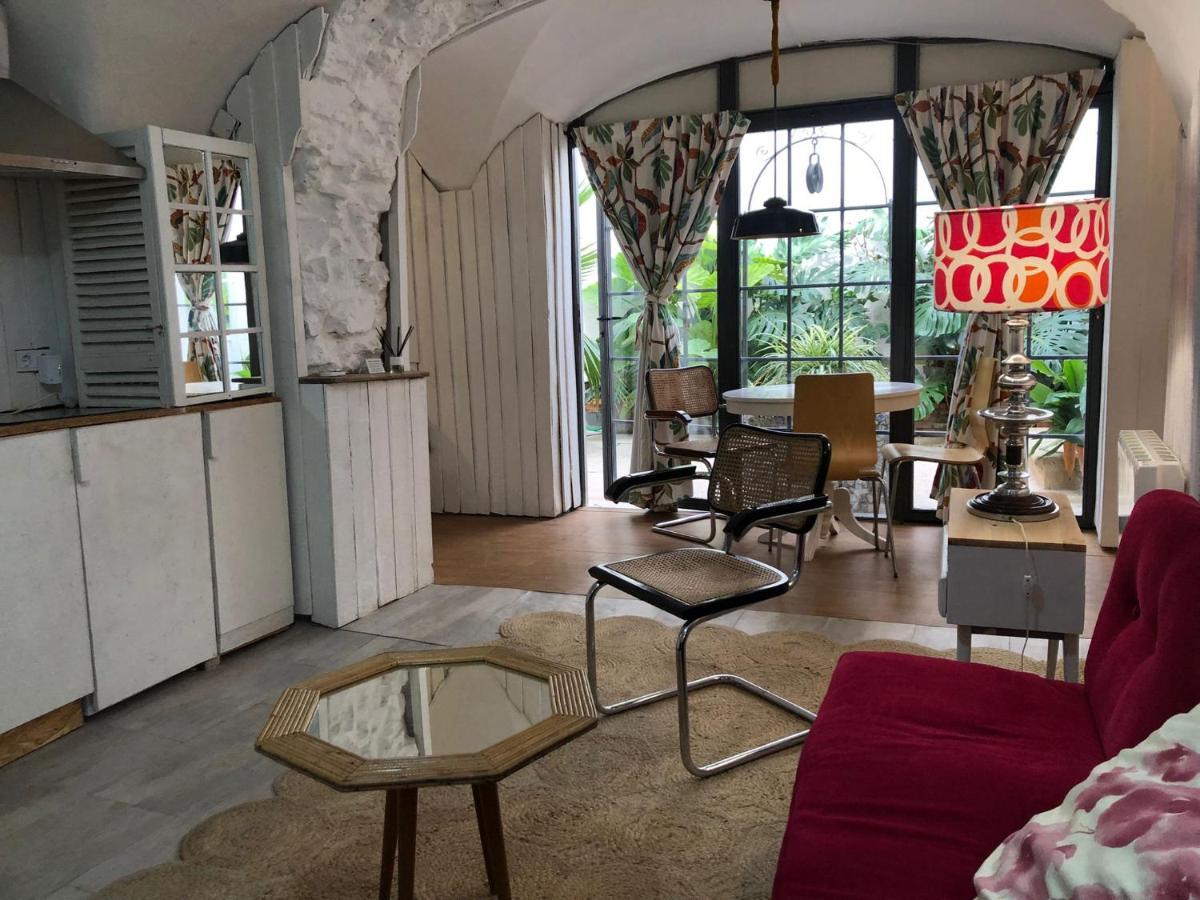 Apartamentos Tukasa Vintage Caces Екстериор снимка
